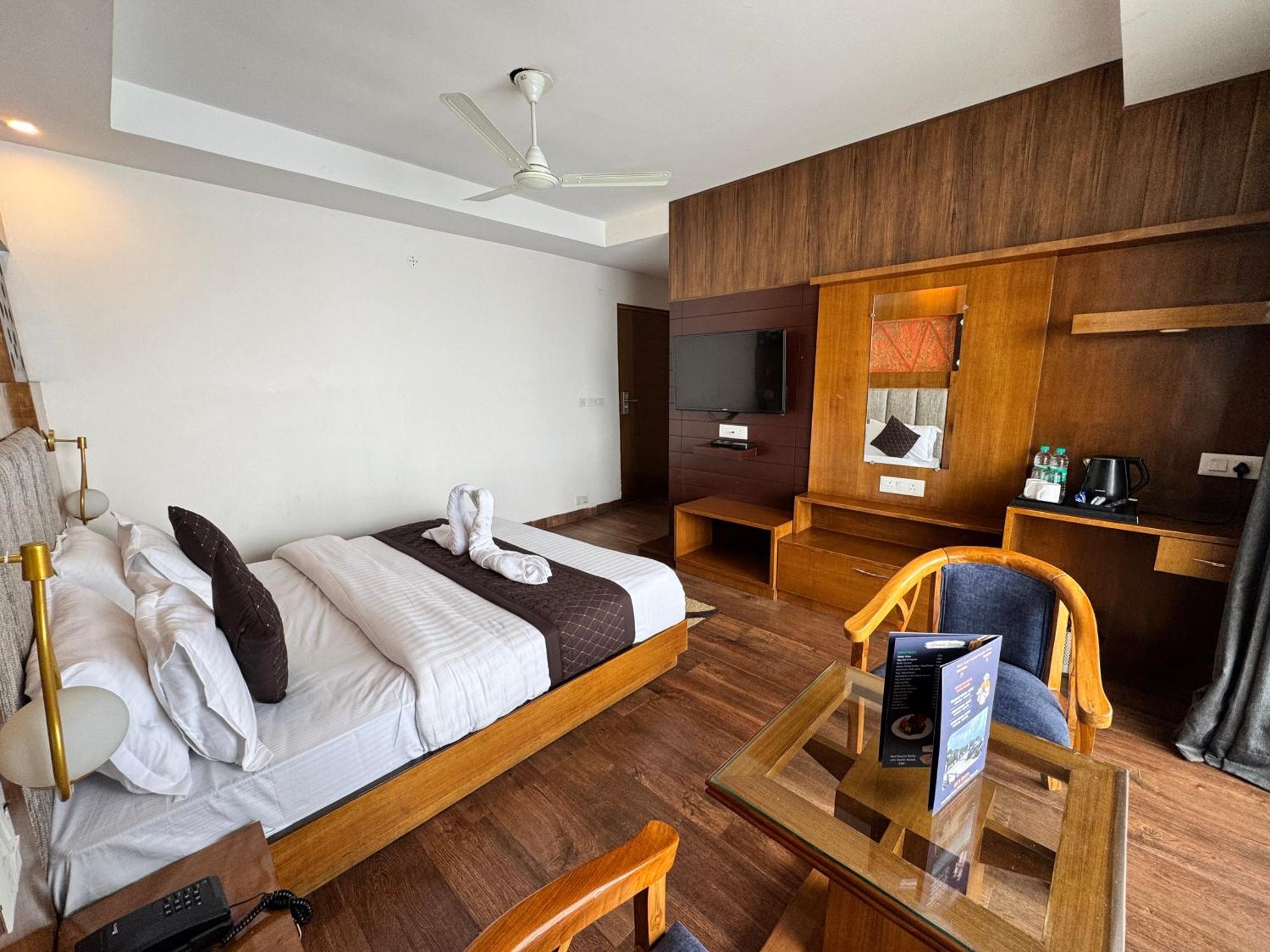 Ab'S Abode-A Boutique Hotel Mussoorie Exterior photo